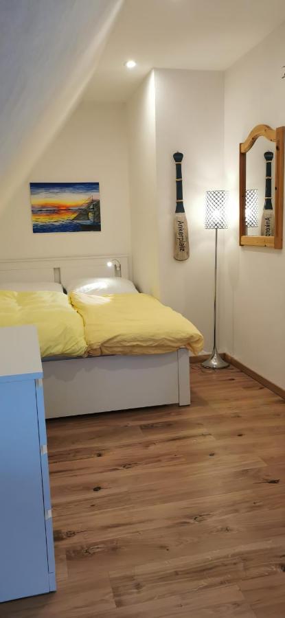 Kleine Auszeit Pellworm Apartamento Exterior foto