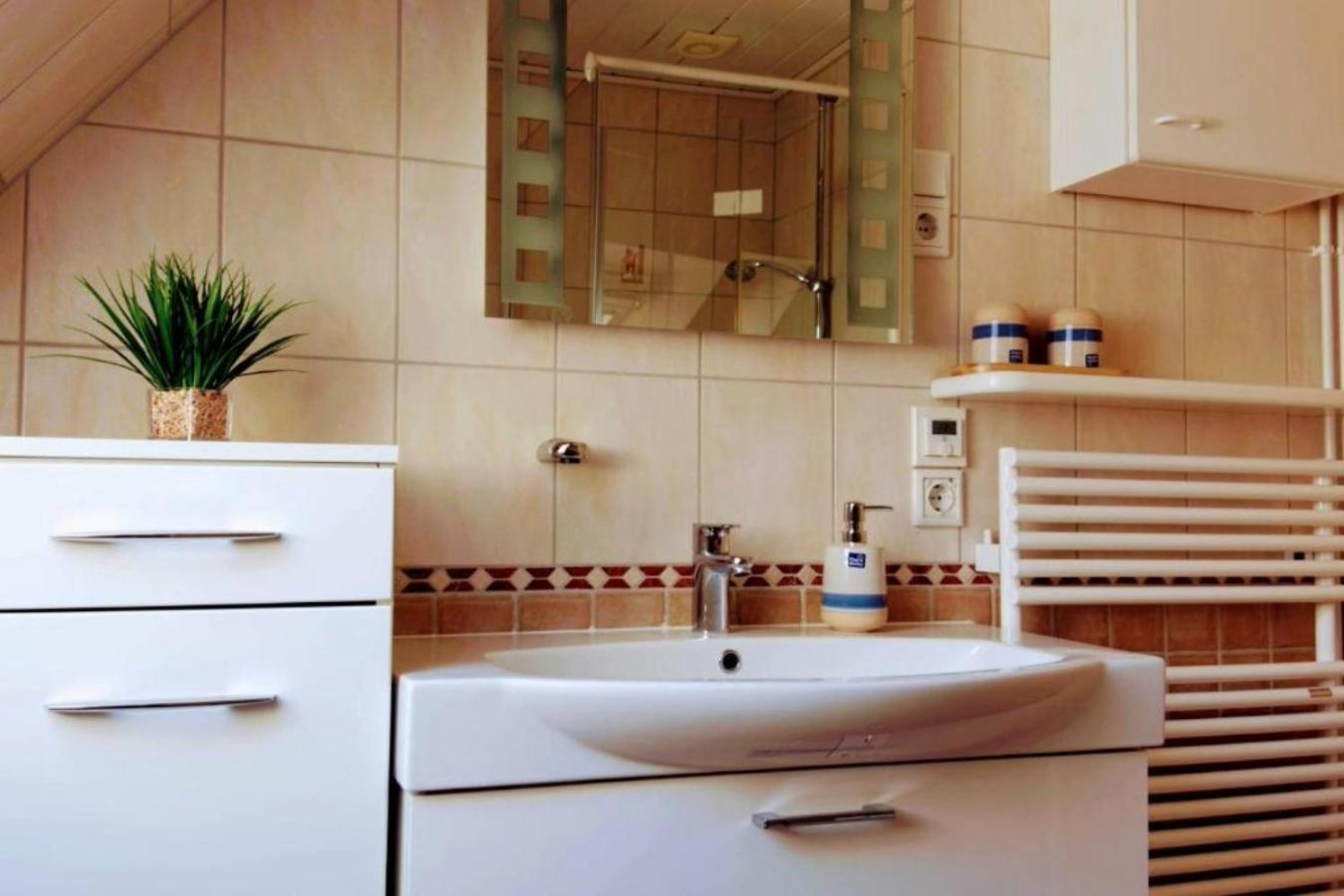 Kleine Auszeit Pellworm Apartamento Exterior foto